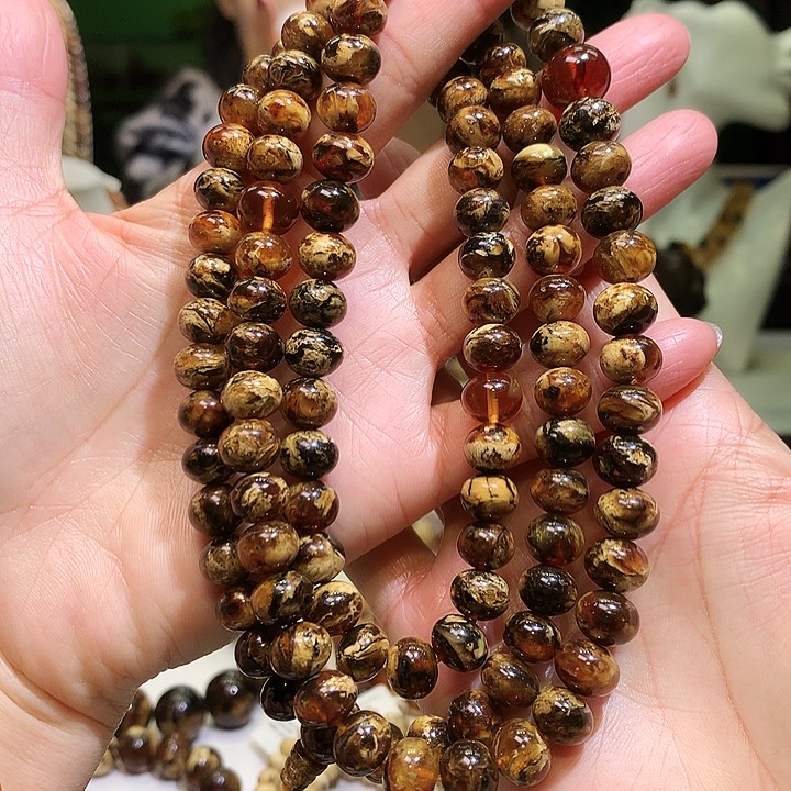 琥珀裸石未镶嵌9m老料子花珀