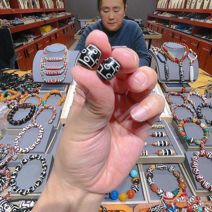 未镶嵌玛瑙/玉髓珠宝奇石