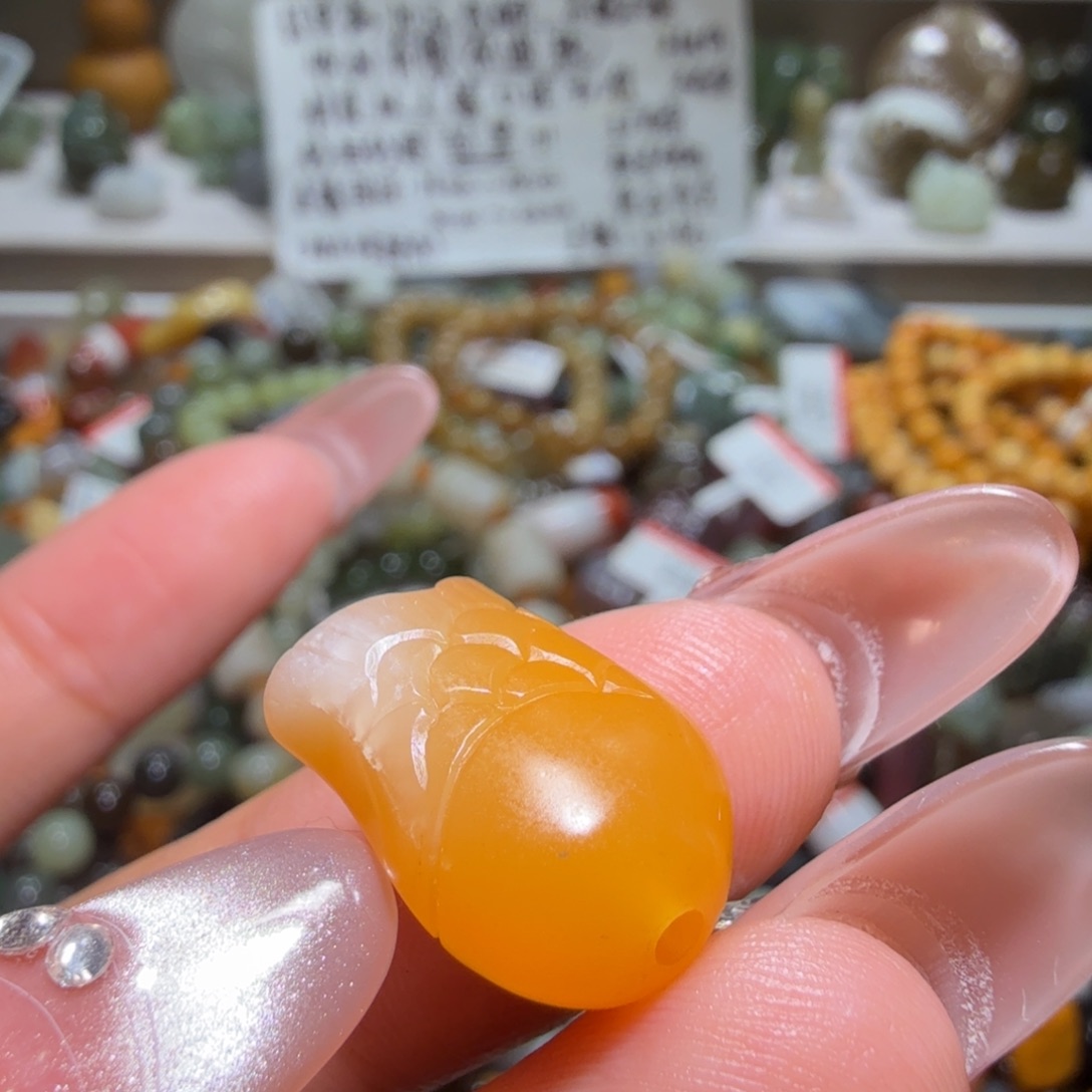 和田玉未镶嵌珠宝奇石