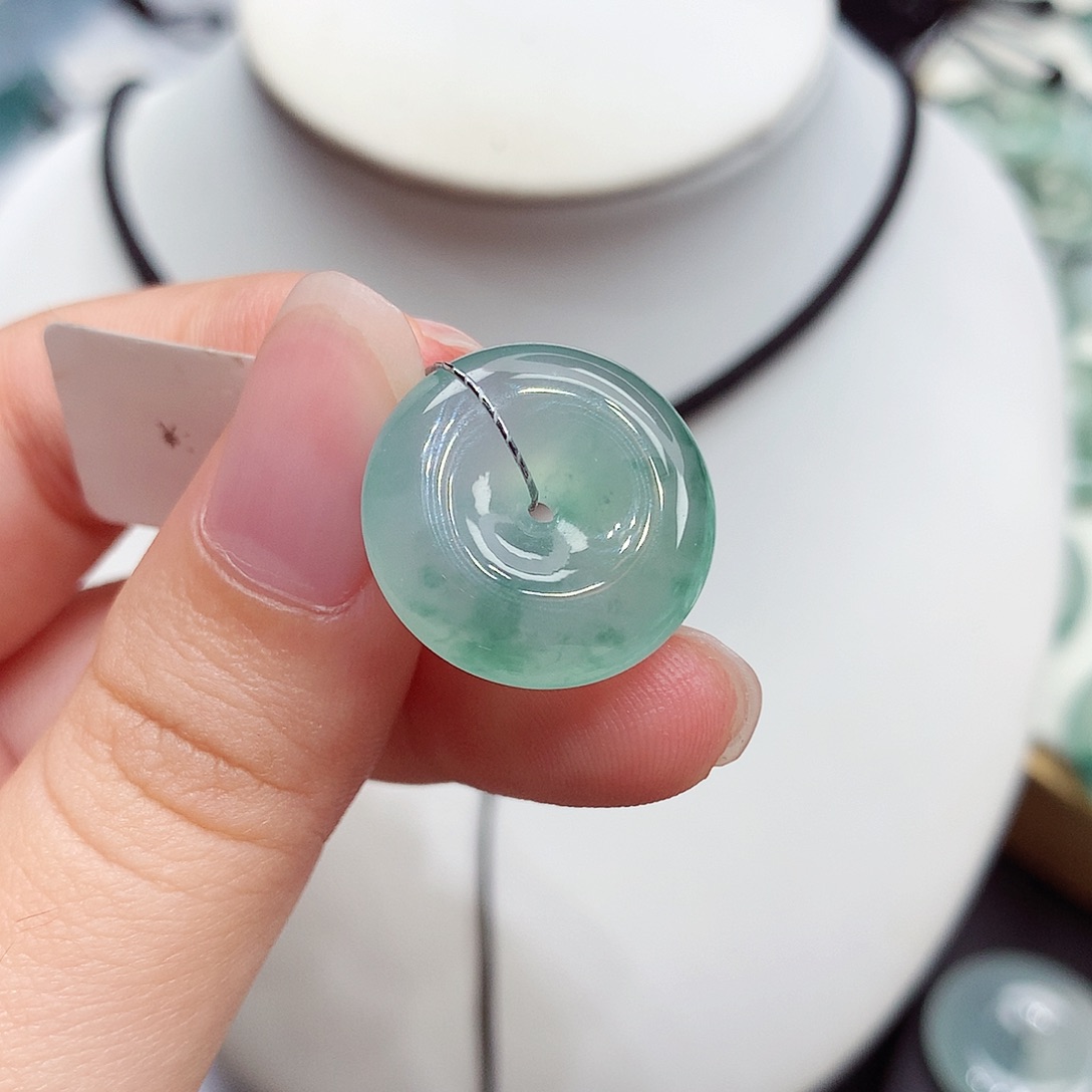 颈饰未镶嵌翡翠翡翠118，19/6