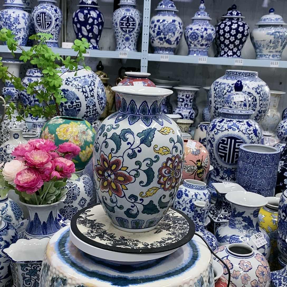 【闪购商品】摆件彩釉花瓶瓷器摆件………………………………