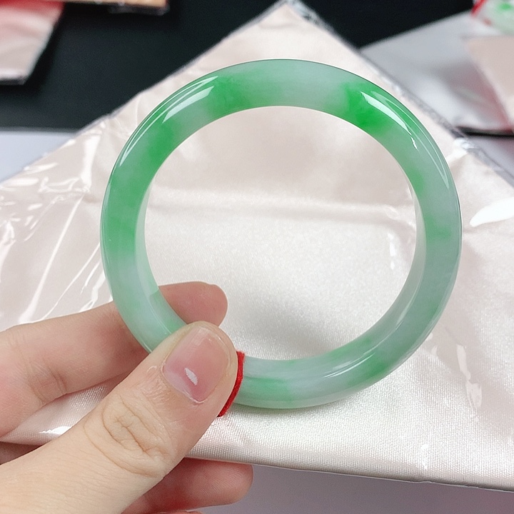 未镶嵌手镯翡翠翡翠905