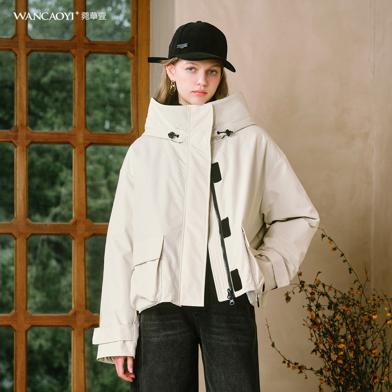菀壹2025冬季短款时尚休闲连帽宽松加厚羽绒外套新款Y16932451