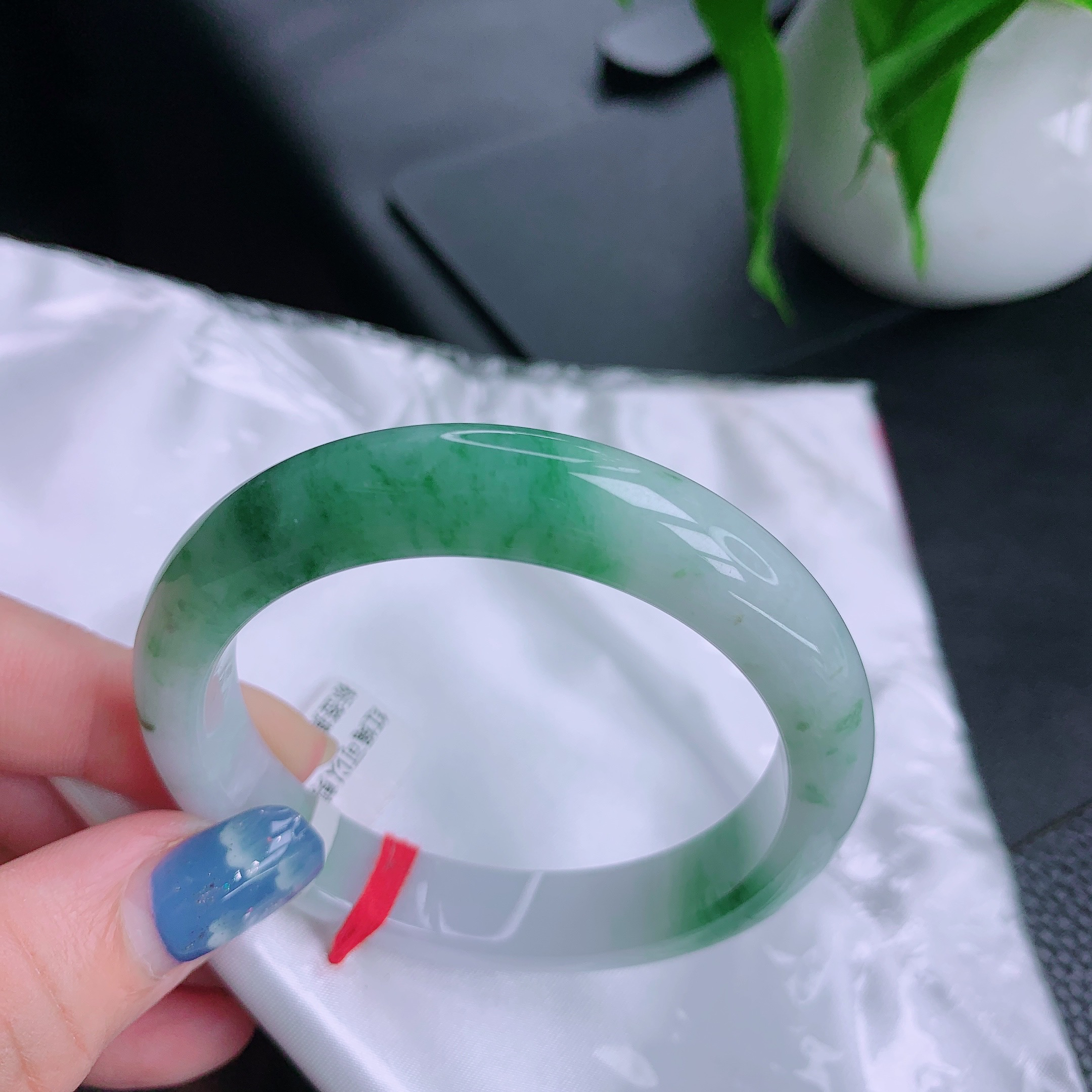 缅甸天然翡翠A货正圈55