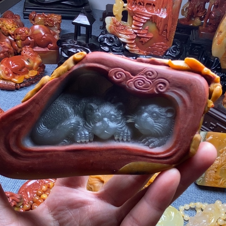 石英质玉（黄龙玉）合金颈饰