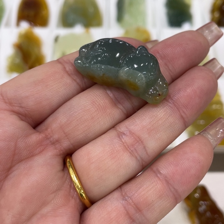 蛇纹石玉合金颈饰