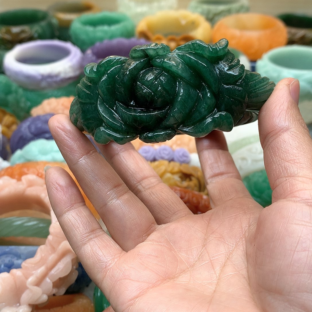 未镶嵌手镯石英质玉爱***姐