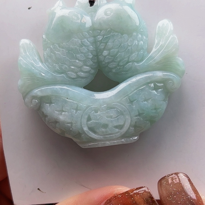 翡翠未镶嵌颈饰挂件