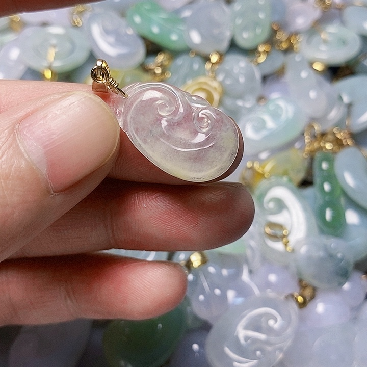 翡翠未镶嵌颈饰天然A货翡翠