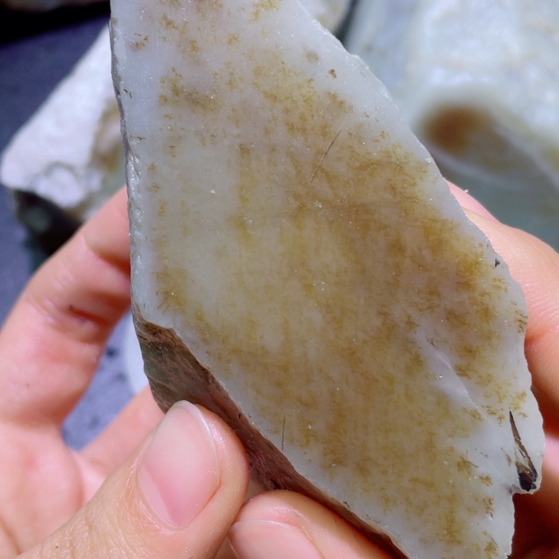 和田玉未镶嵌珠宝半成品