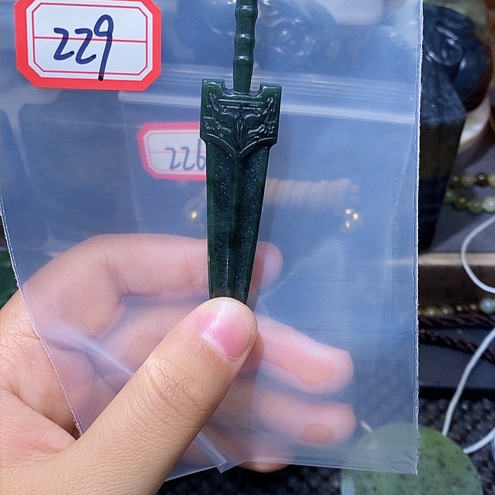 和田玉和田玉边角料随机发未镶嵌