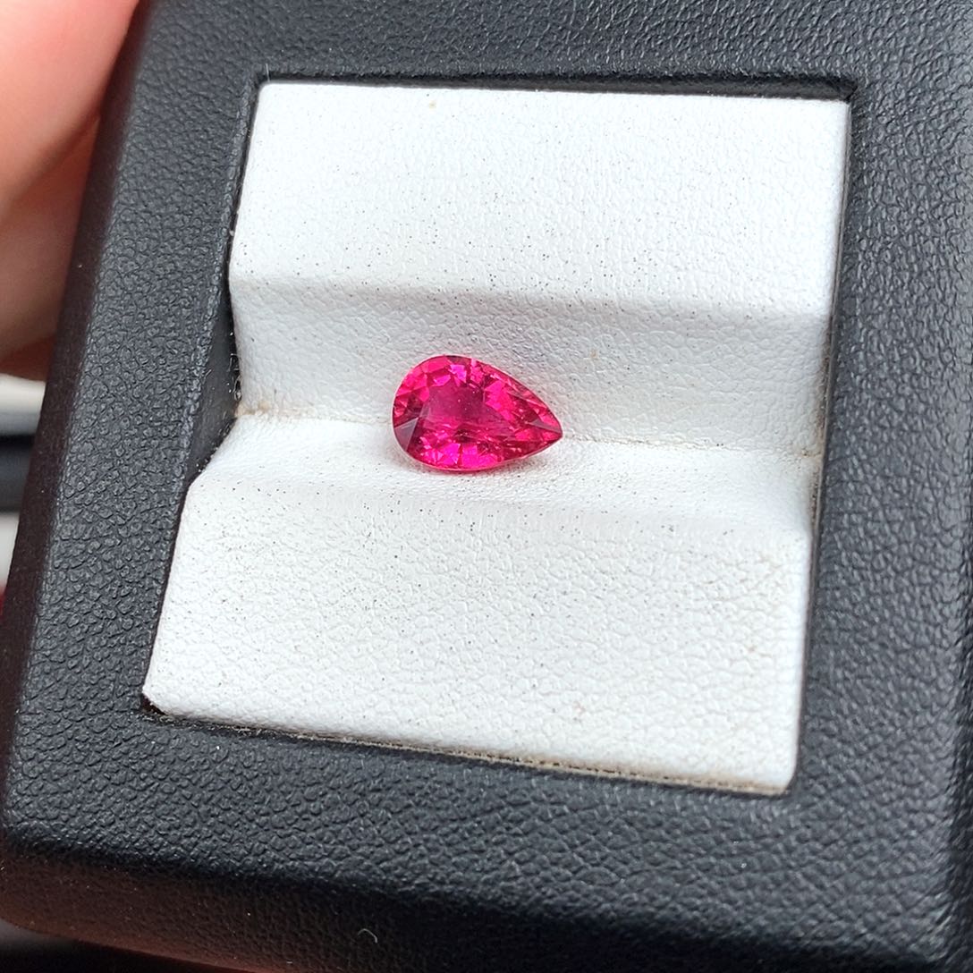 碧玺裸石未镶嵌1.76ct