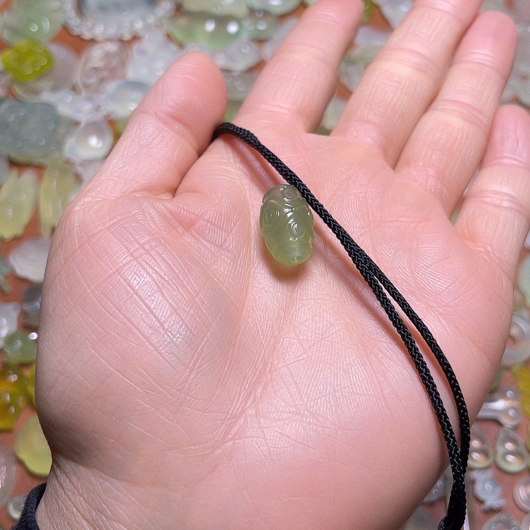 K***a蛇纹石玉未镶嵌吊坠