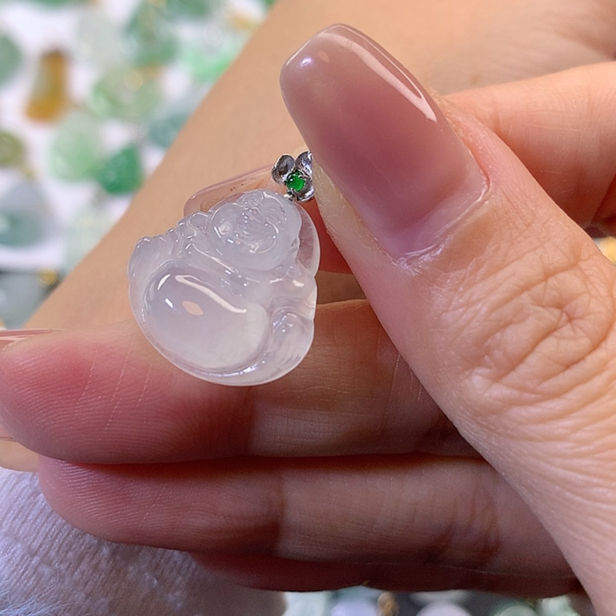 【闪购商品】翡翠吊坠(赠链)18K金镶嵌