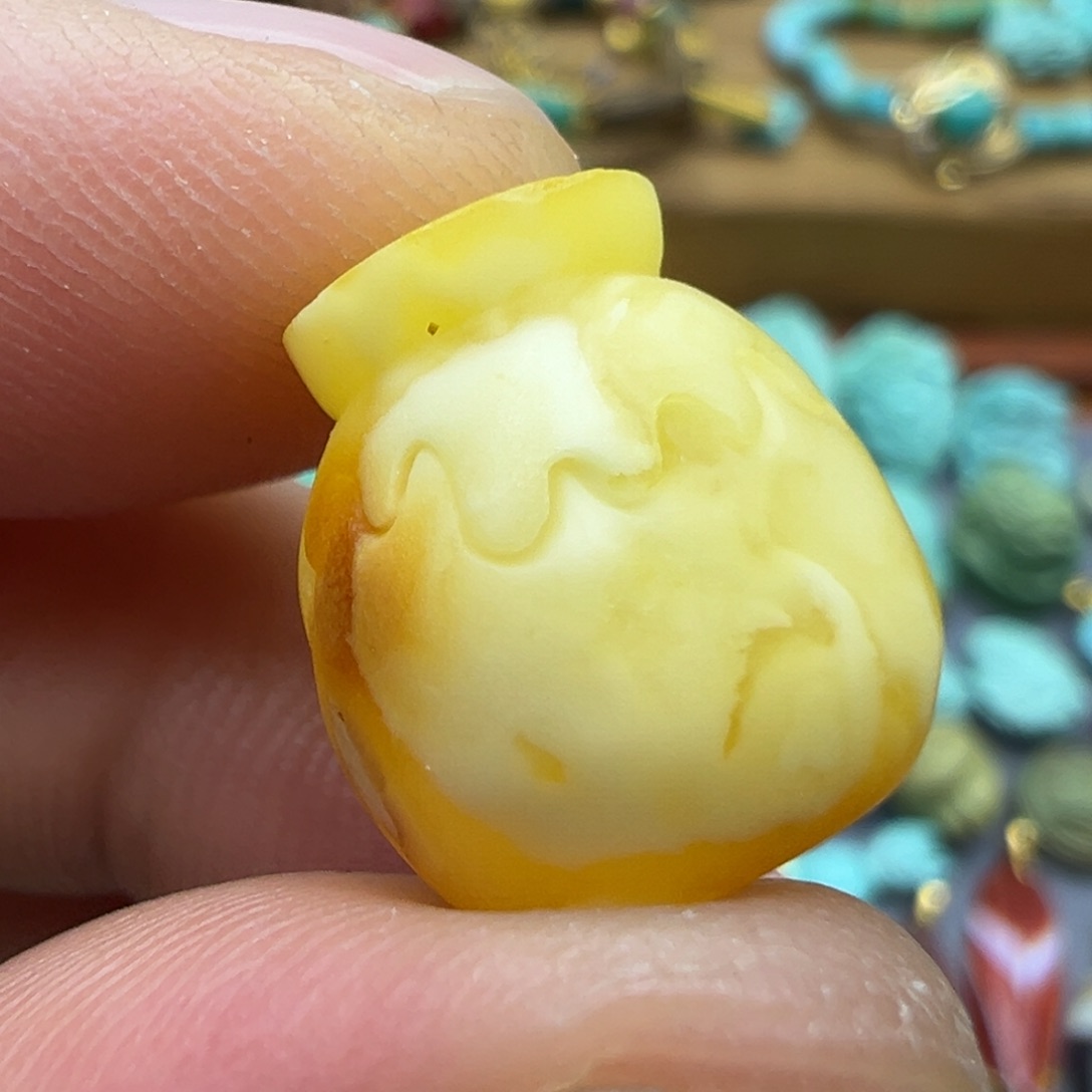 琥珀颈饰未镶嵌蜜糖罐