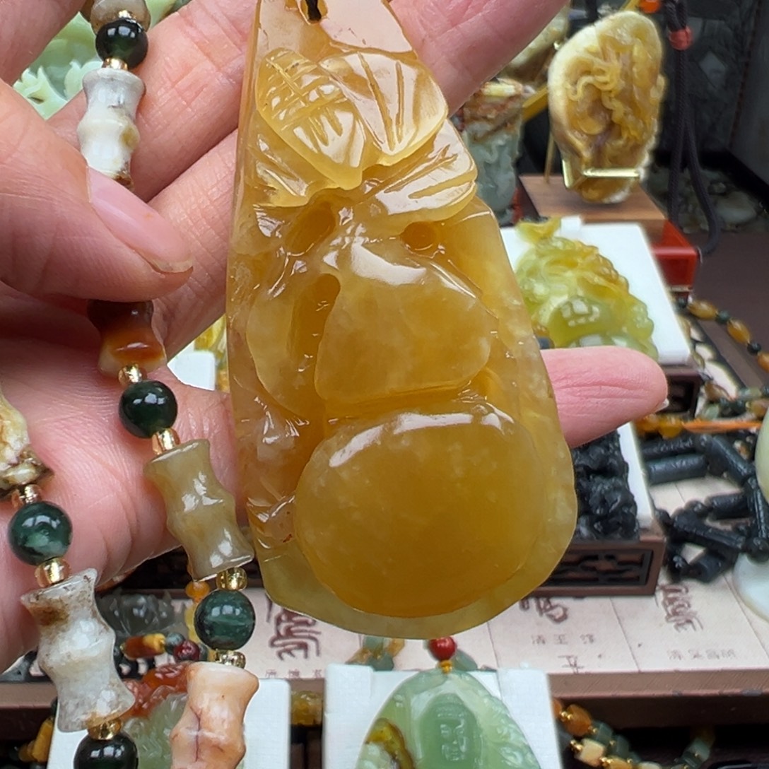 岫玉未镶嵌挂件挂件