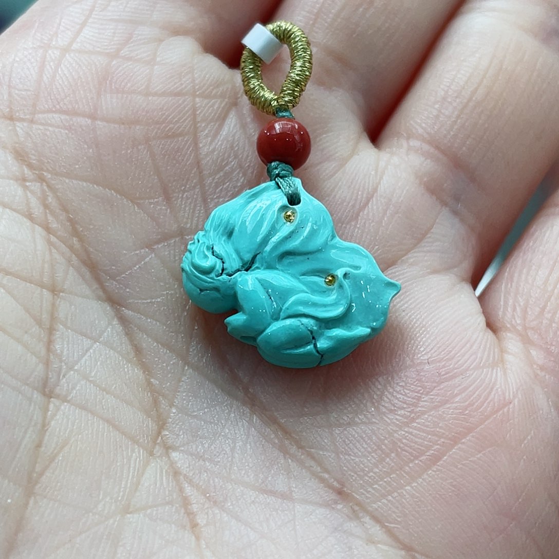 绿松石颈饰未镶嵌