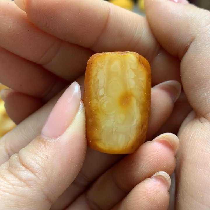 未镶嵌定制琥珀_****、蜜蜡工坊原石定制