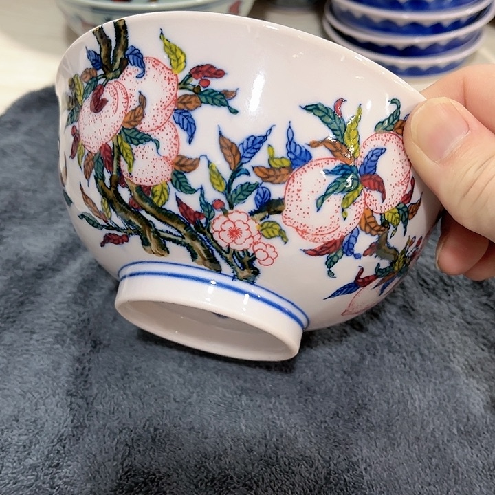 瓷片/////直径15厘米……红。