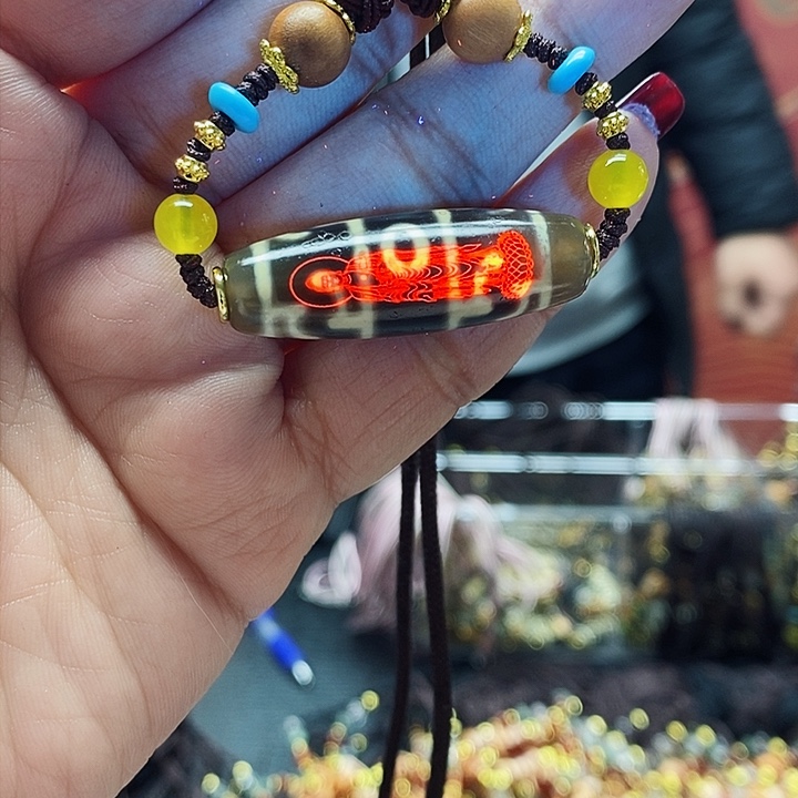 玛瑙/玉髓颈饰合金