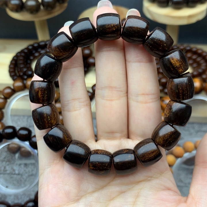 贡木巴布亚12/13黑金刚星空