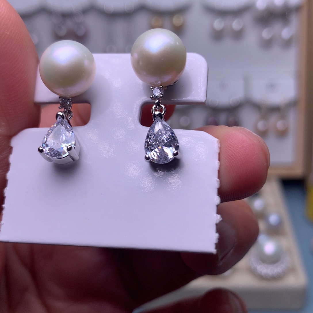 未镶嵌耳饰淡水珍珠