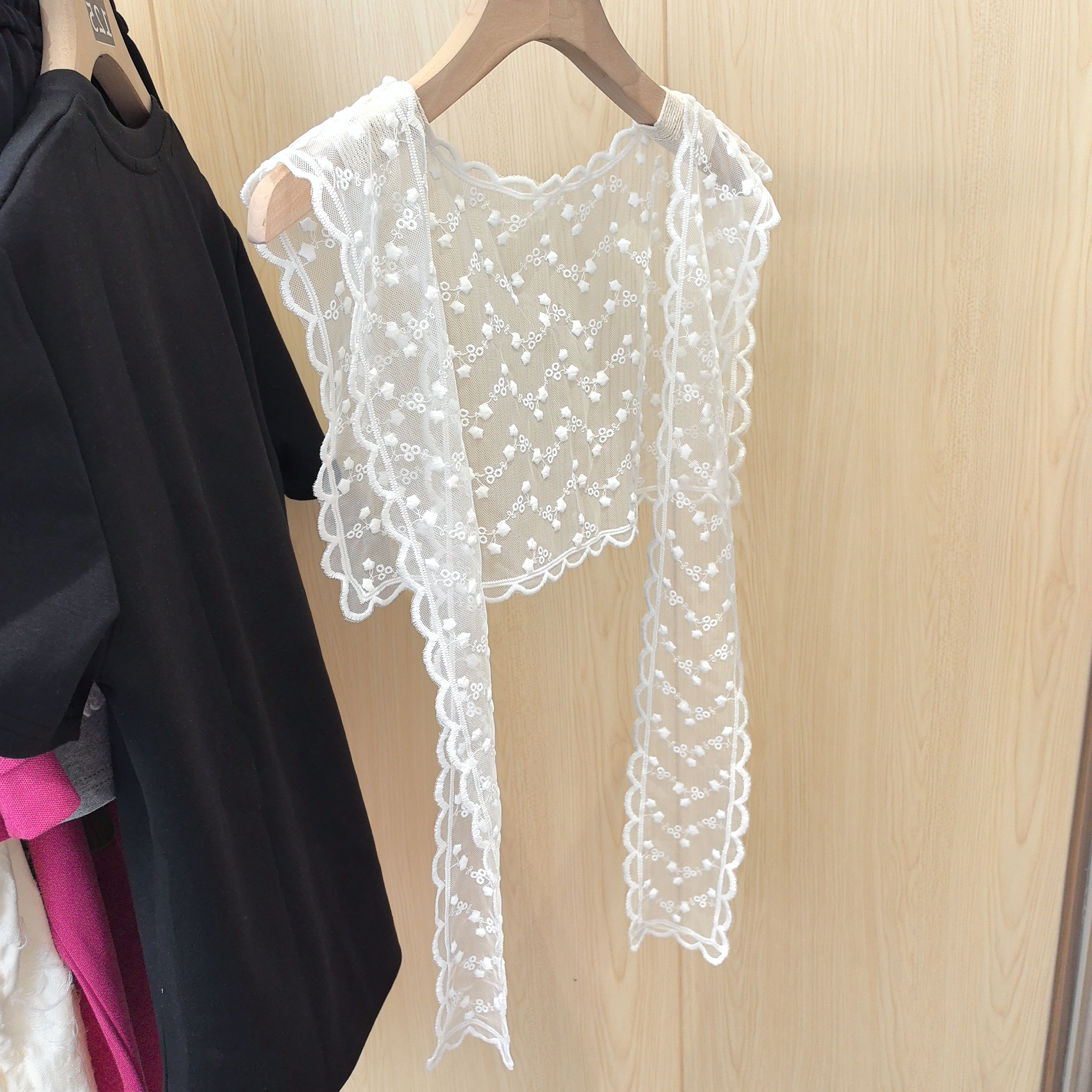 蕾丝披肩百搭单品夏日必备时尚薄款网红白色洋气