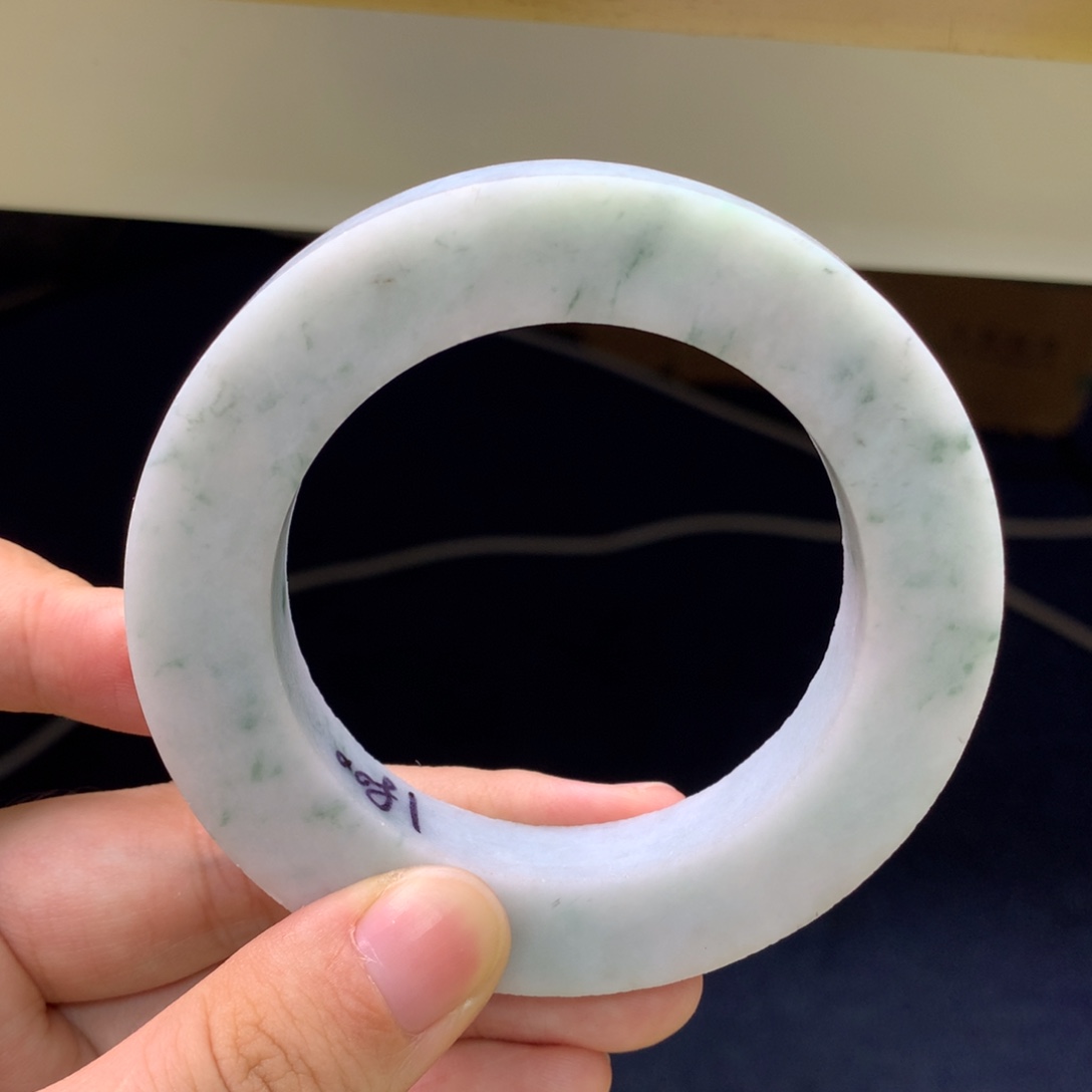 定制翡翠手镯未镶嵌