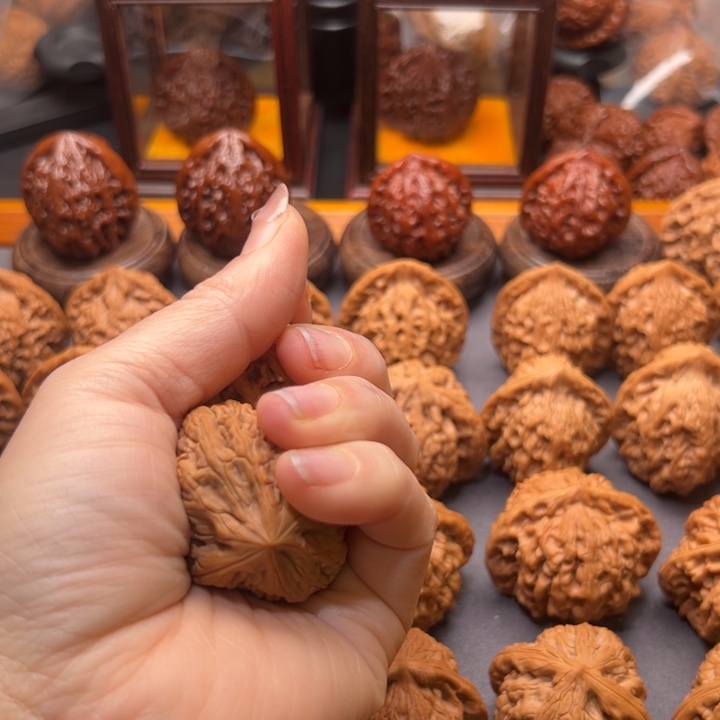 桃核吊坠不****意哥哥哥哥哥哥