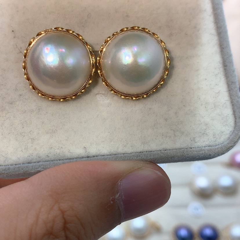 【闪购商品】耳饰拼合珍珠（马贝珠）18K金镶嵌