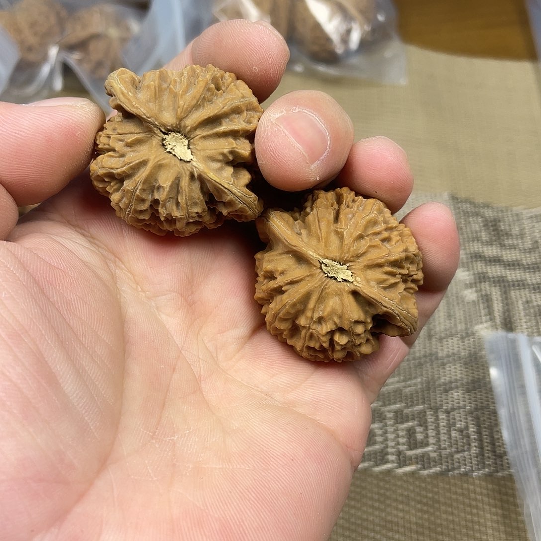 文玩核桃吊坠宫灯1