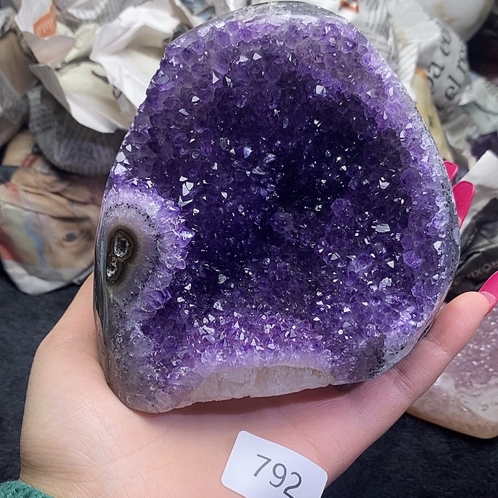 未镶嵌大型摆件（非配饰）发晶