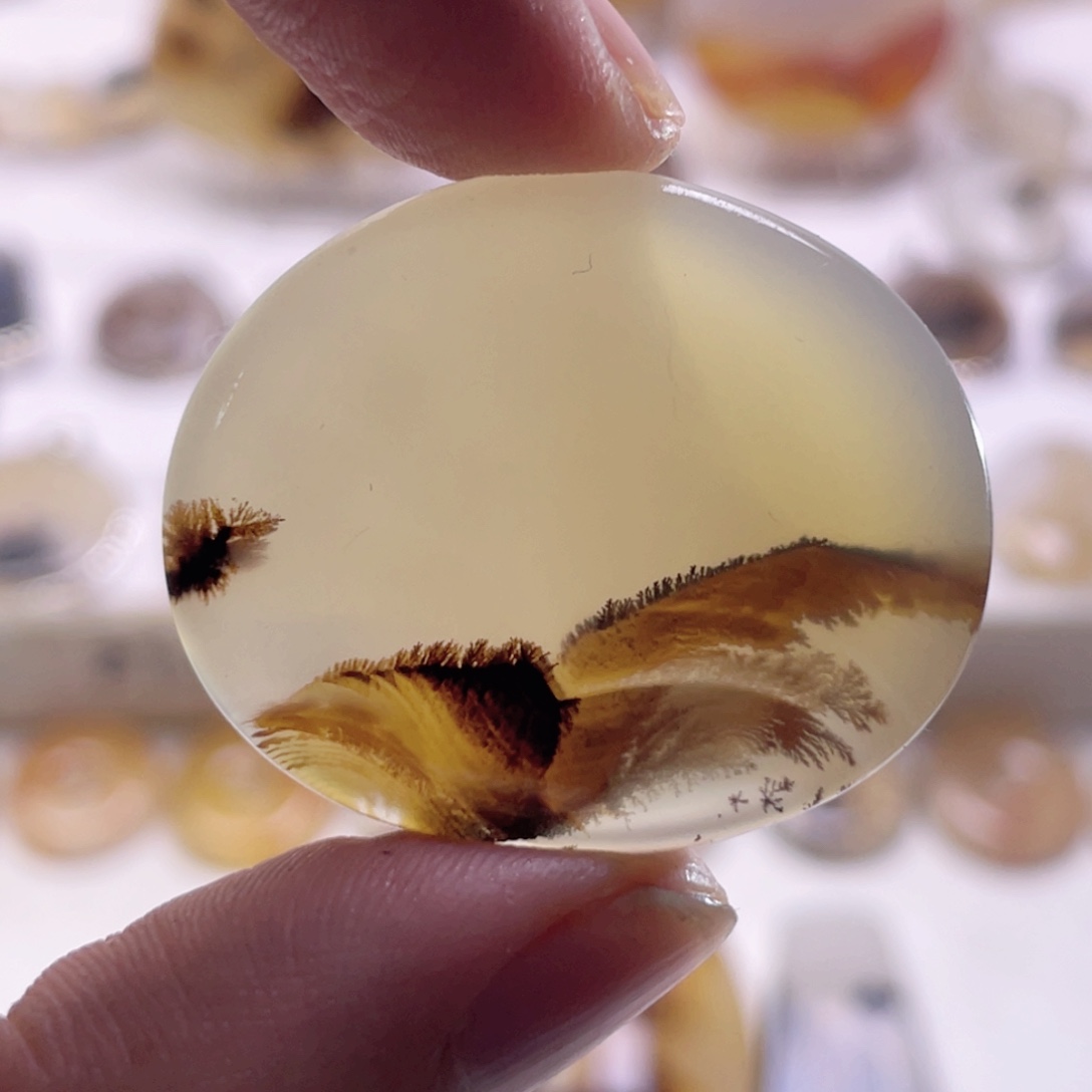 玛瑙/玉髓未镶嵌珠宝奇石