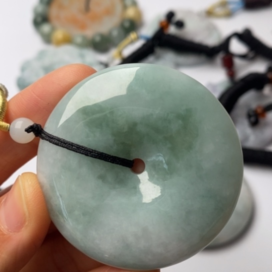 翡翠未镶嵌挂件翡翠