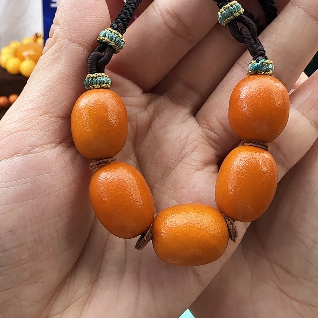 琥珀颈饰未镶嵌吊坠