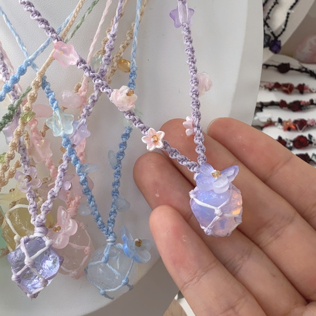 布艺非金属紫色项链