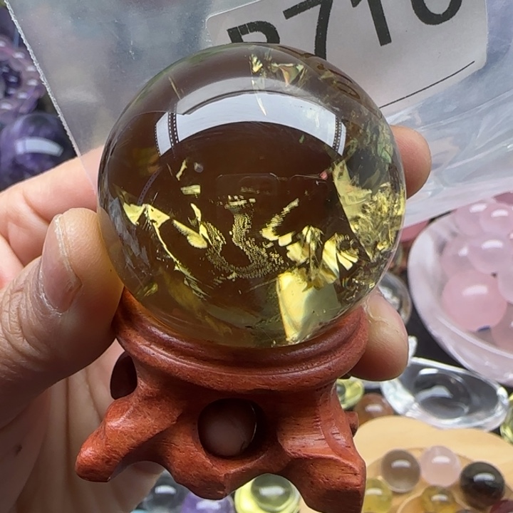 梓***莹水晶珠宝半成品未镶嵌B710