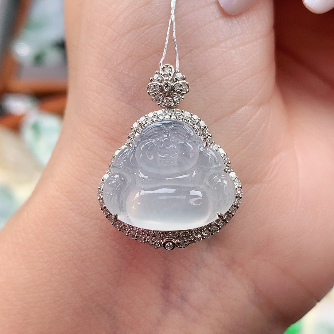 颈饰18K金镶嵌翡翠佛公