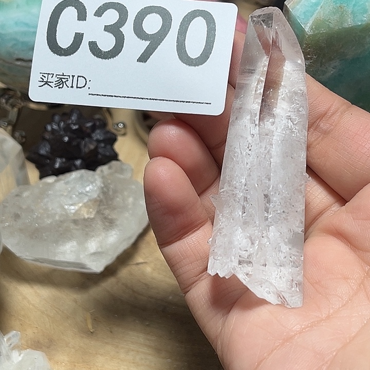 黎***临未镶嵌水晶珠宝半成品