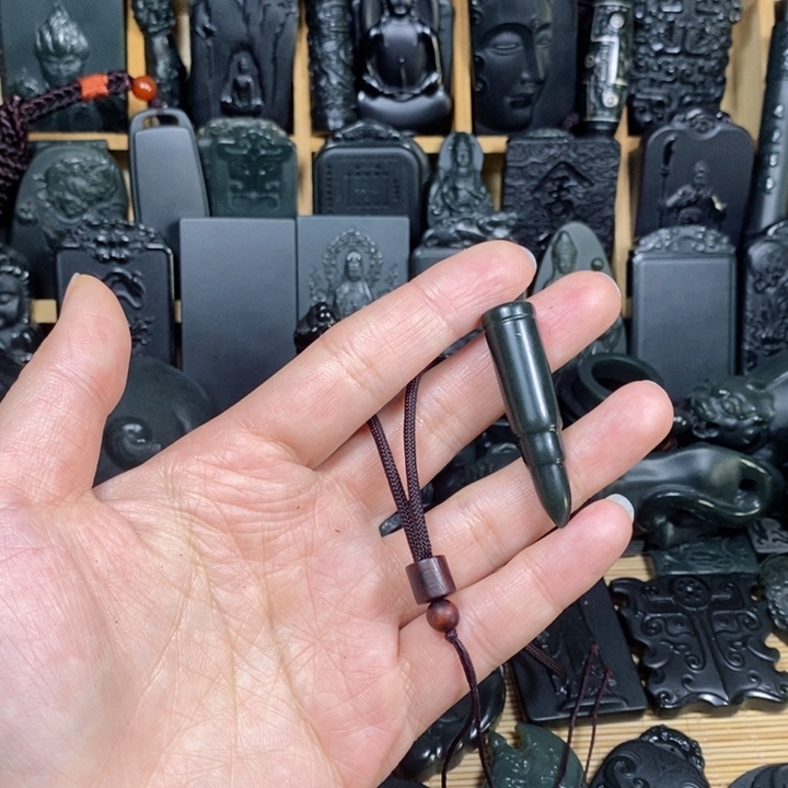 和田玉（青玉）颈饰未镶嵌