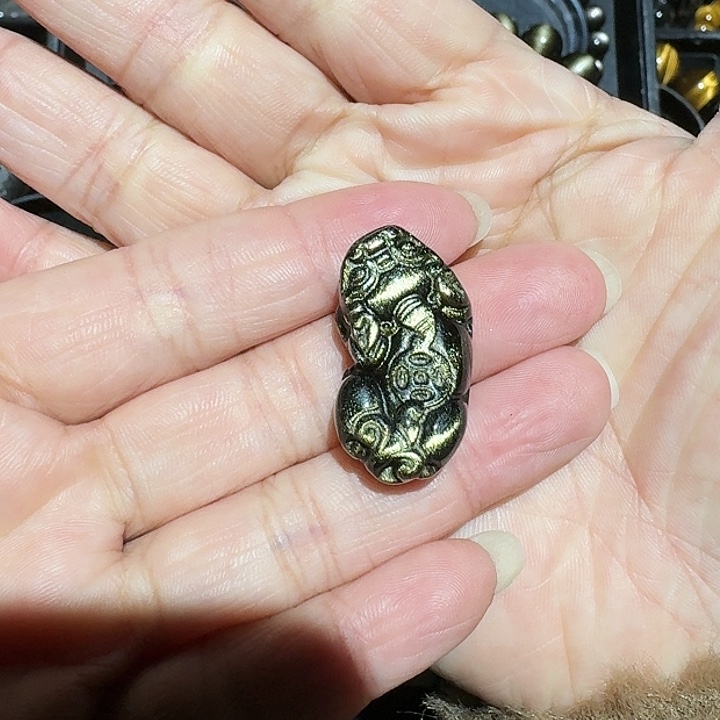 傻***猪黑曜岩未镶嵌颈饰