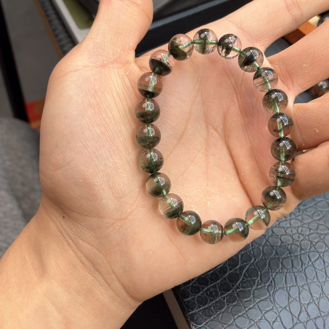 水晶手链未镶嵌叫****绿幽灵