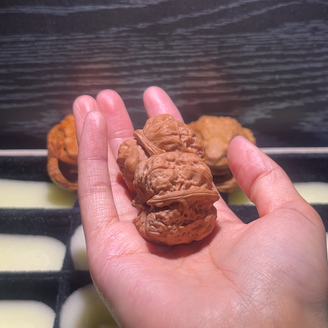 ∞***大叶紫檀（黑酸枝木类）蛤蟆