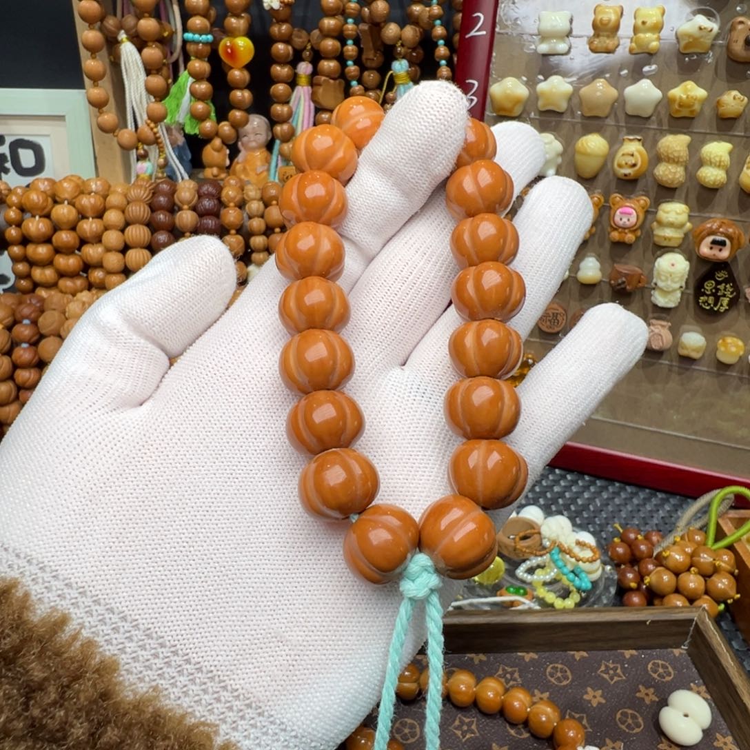 猴头核桃手串微瑕泡芙南瓜