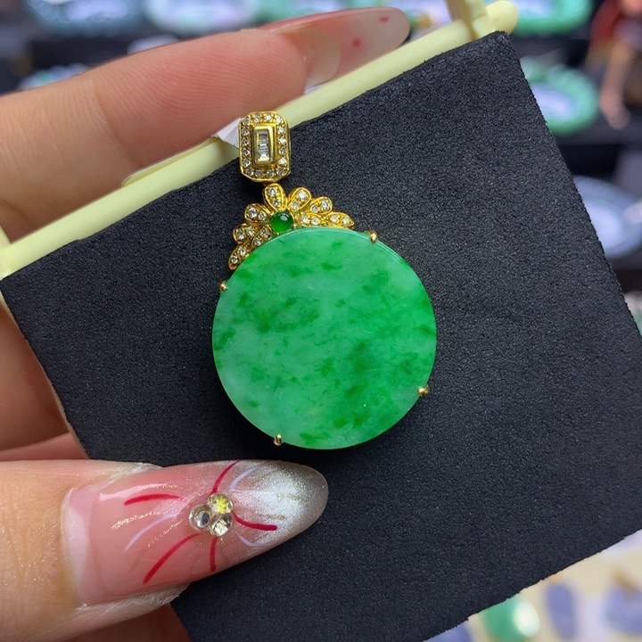 翡翠手链18K金镶嵌翡翠