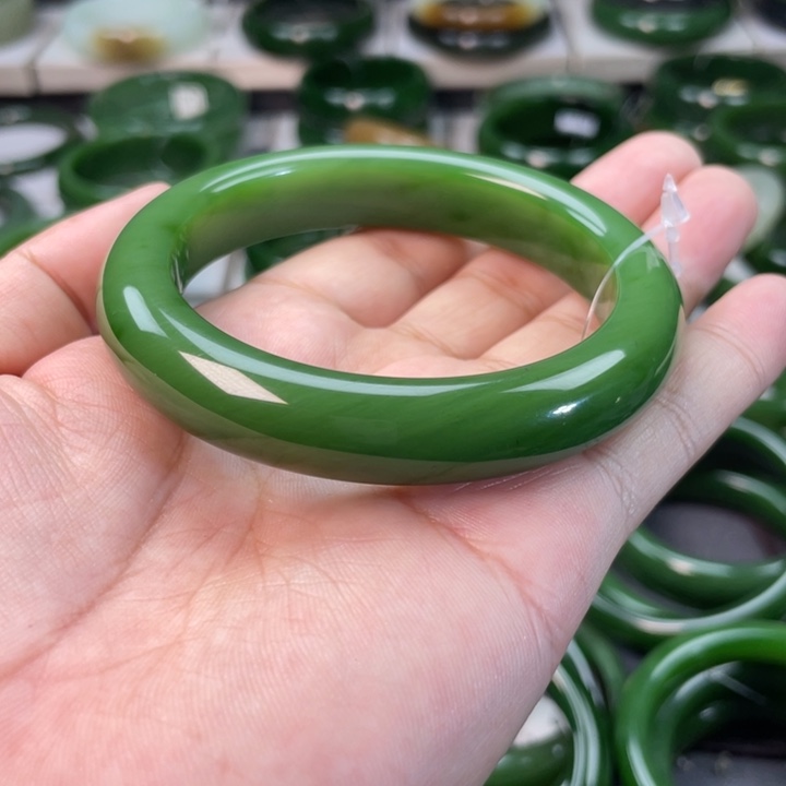 和田玉（碧玉）手镯未镶嵌