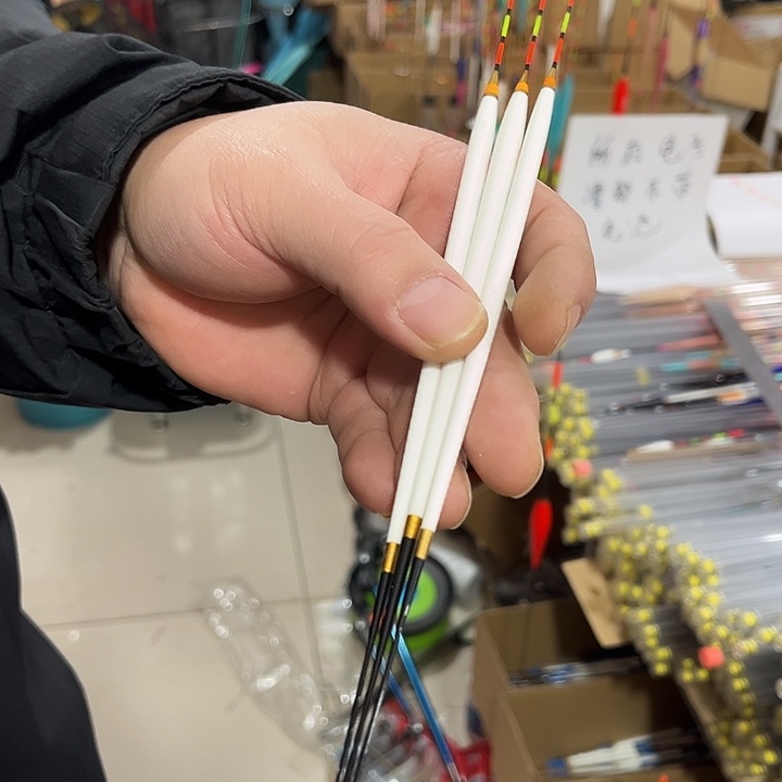 复合材质06款加粗羽毛漂1.7 2.1 2.3克