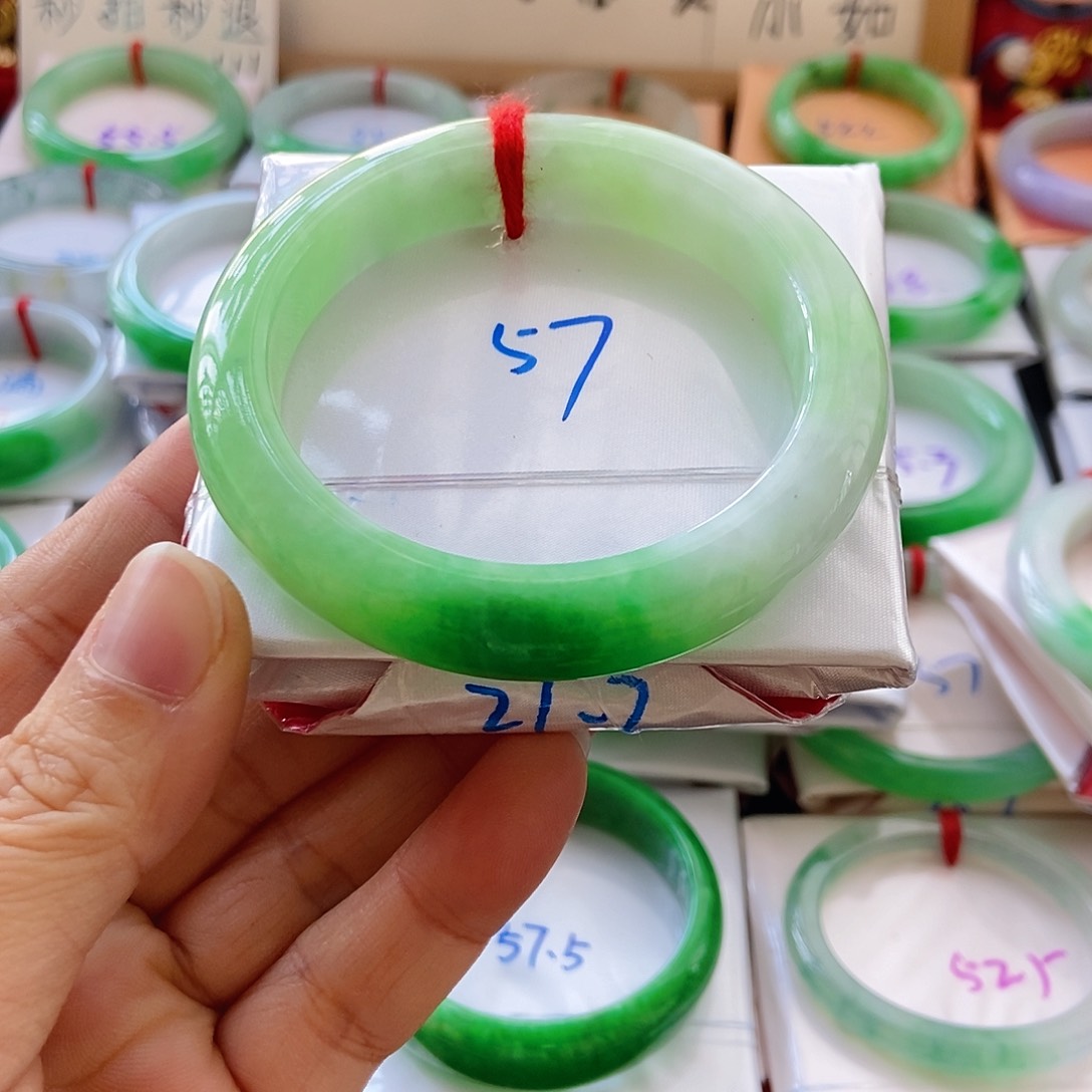 未镶嵌手镯翡翠小*手镯