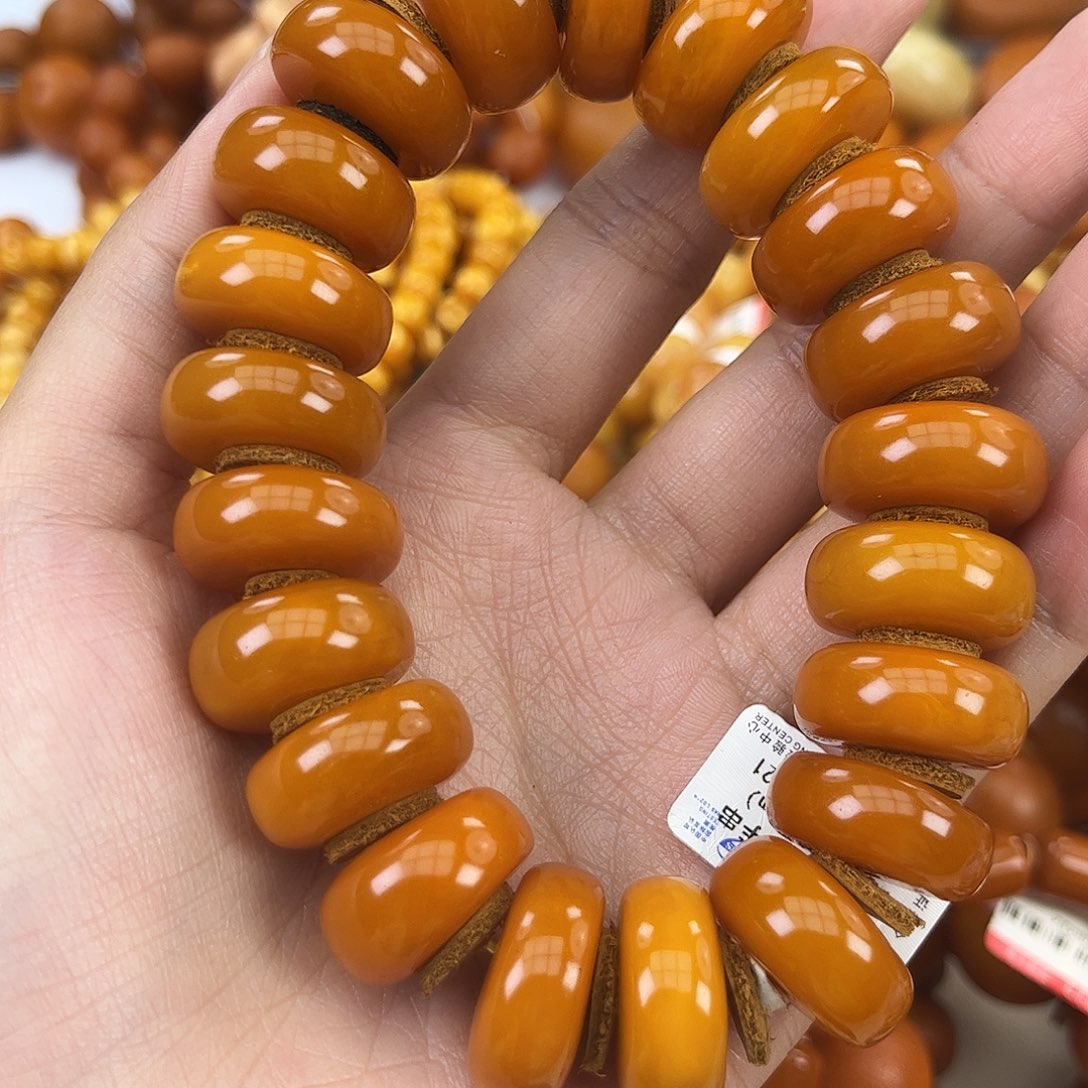 琥珀颈饰未镶嵌蜜蜡