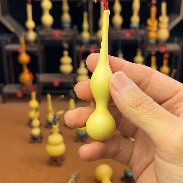 顺****葫芦笙等乐器的演奏